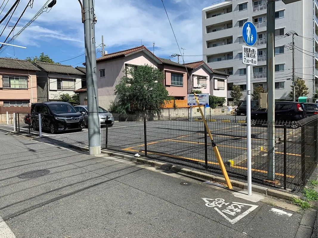 練馬区下石神井１丁目　月極駐車場